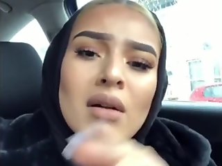 Секси хиджаби iamah музика видео